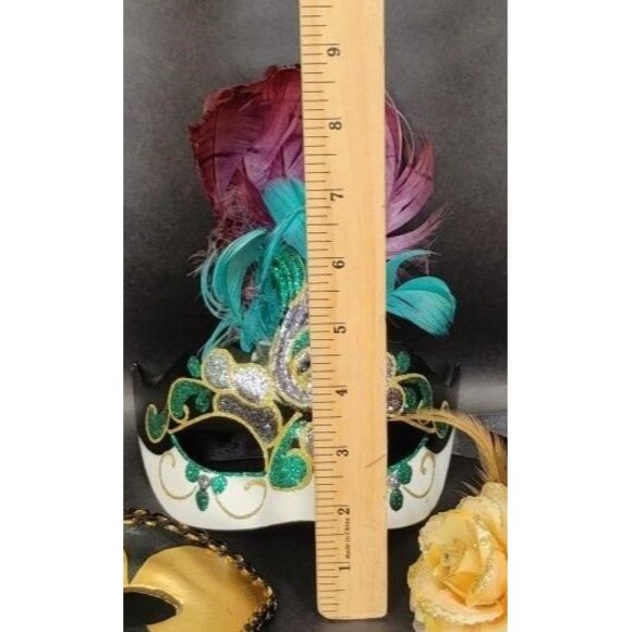 Mardi Gras Multicolor Masquerade Costume Mask with Feathers Glitter Moda Italy - Picture 3 of 3